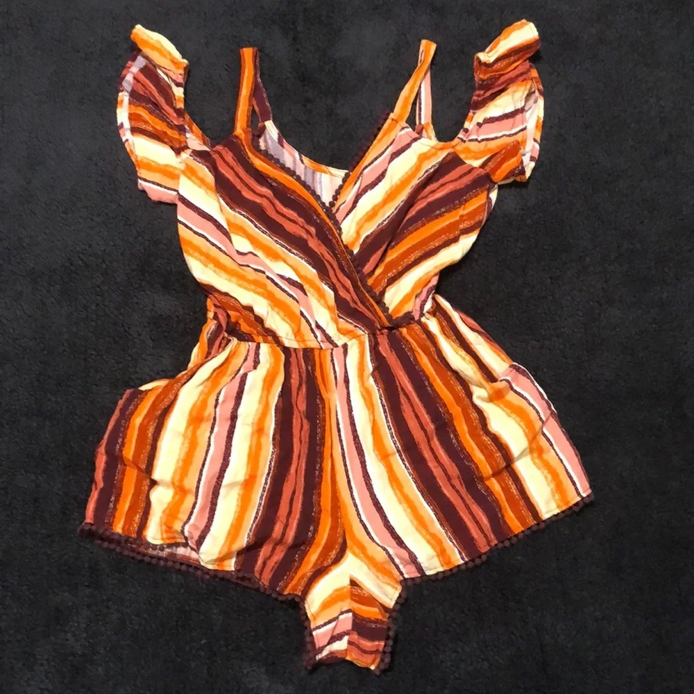 XHILARATION Romper Striped Cold Shoulder with Pom-Pom Trim & Pockets Sz S - Picture 2 of 16